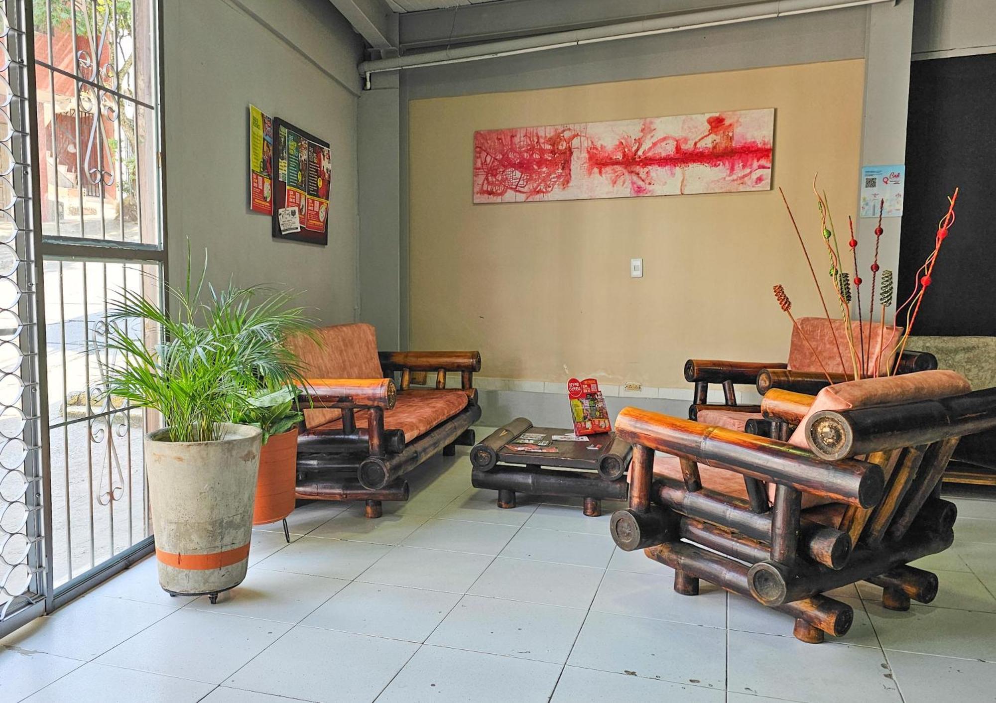 Hotel La Mercedes Lite Hostal By Mh Cali Exterior foto